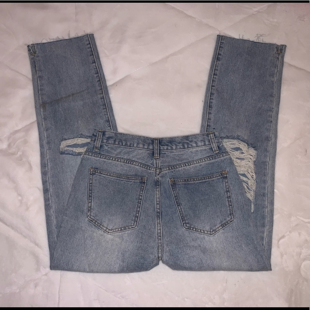 Distressed split hem jeans - Picture 3 of 3